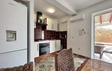 House in Tisno Near the Festival TP99