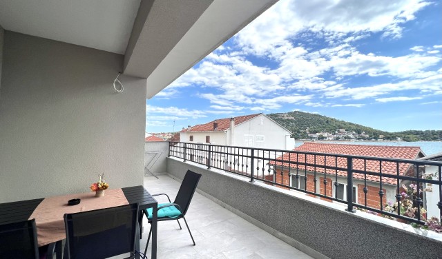 2Bedroom Apartment in Tisno (4+0) TP220B