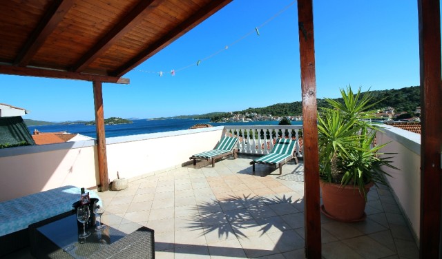 2 Bedroom Apartment (4+1) in Tisno TP66D