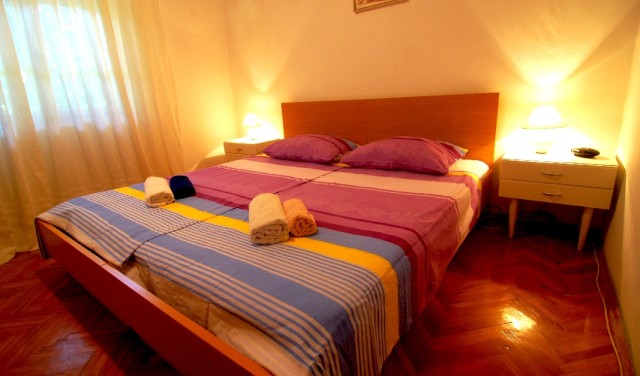 Apartment in Tisno Near the Festival Site (4+0) TP14AB