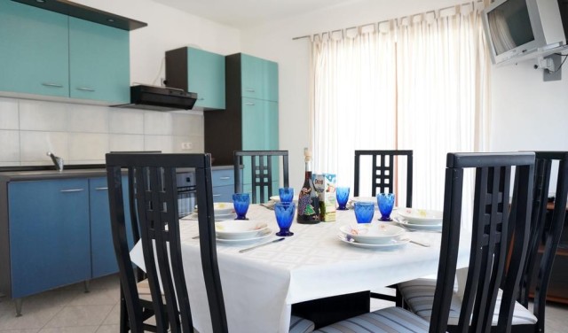 2Bedroom Apartment in Tisno Near the Festival (4+0) TP61B