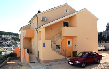 House in Tisno Near the Festival Site TP167