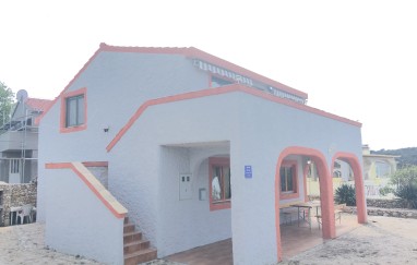 Guest House in Tisno Near the Festival (8+2)