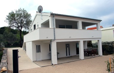 House in Tisno Near the Festival TP190