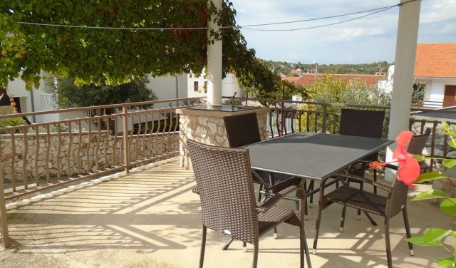 2Bedroom Apartment in Tisno Near the Festival (4+0) TP61A