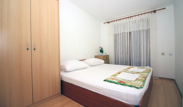 Three -Bedroom Apartment in Tisno (6+0) TP137D