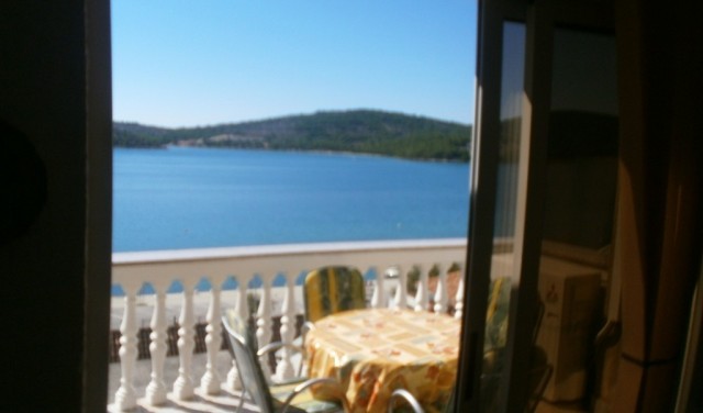 Two-Bedroom Apartment in Tisno (4+1) TP89B
