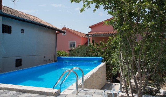 Apartment Near the Festival Site in Tisno with Outdoor Pool TP1D