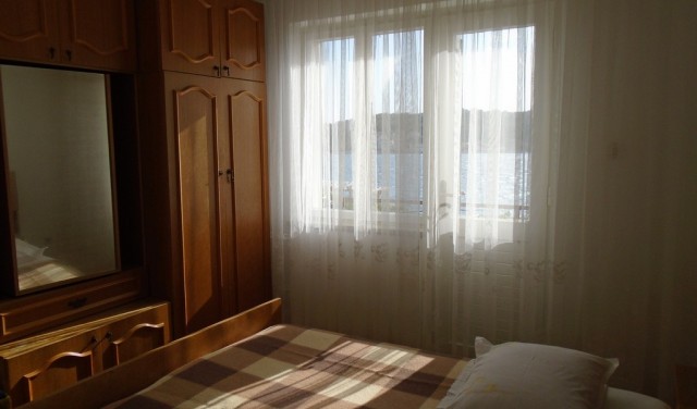 Seafront Apartment in Tisno (4+1) TP68A