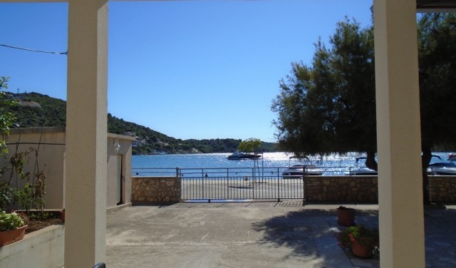 Seafront Apartment in Tisno (6+0) TP19A