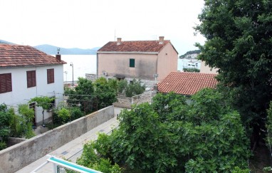 House in the Center of Tisno TP133