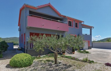 House with Pool in Dubrava near Tisno TP141