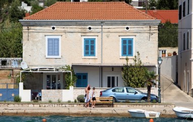Seafront House in Tisno TP152