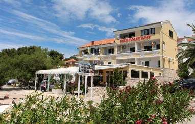 Seafront House in Tisno TP157