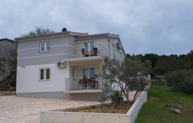 House in Tisno Near the Site TP180